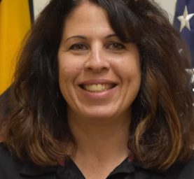 Pam Shank-C6q2yfNQ